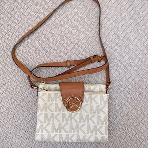 Michael Kors Crossbody